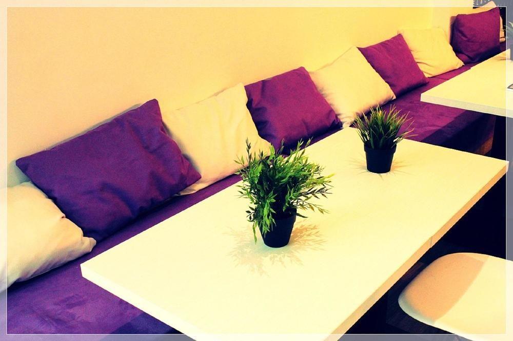 Chameleon Youth Hostel Аликанте Екстериор снимка