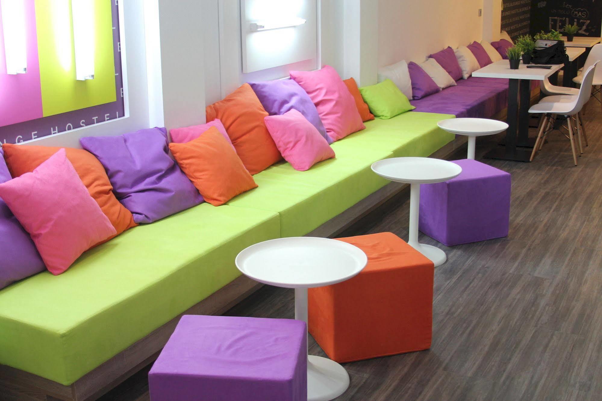 Chameleon Youth Hostel Аликанте Екстериор снимка